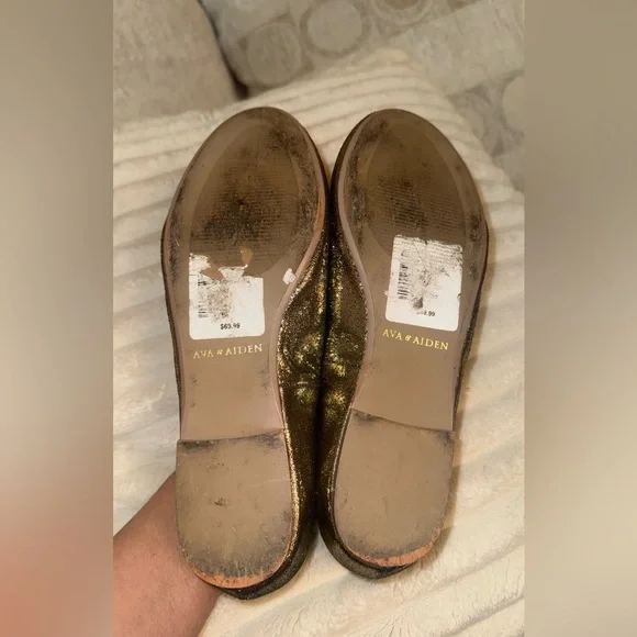 Ava & Aiden Gold Bow Flats - Picture 3 of 12